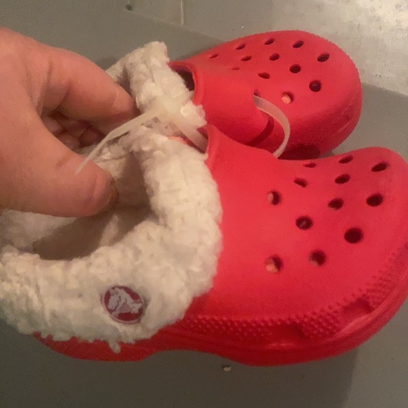 Crocks Girl clogged color red Slippers - Picture 4 of 6